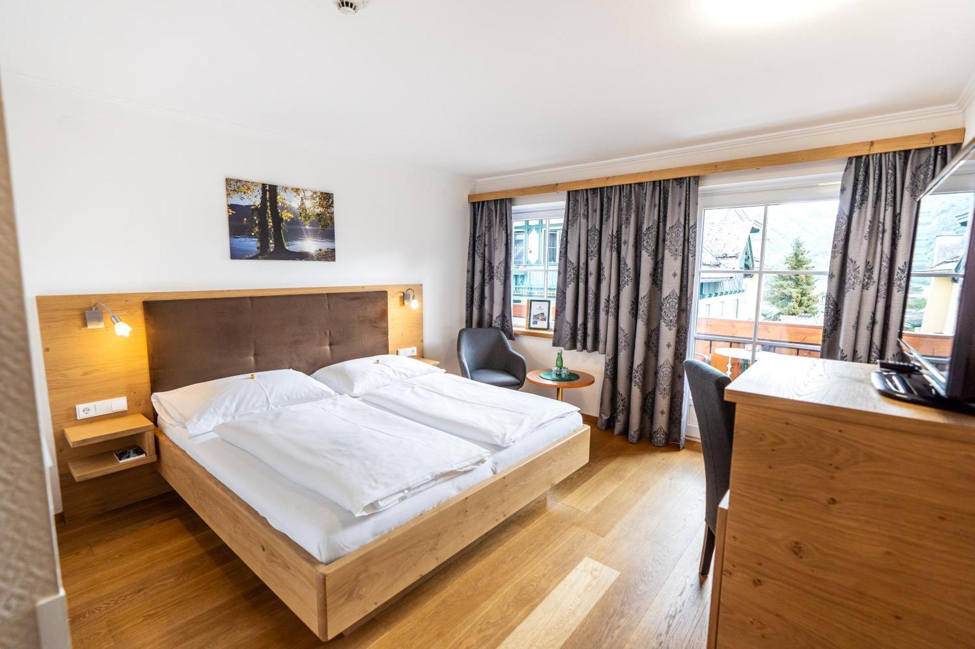Hotel-Garni Schernthaner Sankt Gilgen Esterno foto