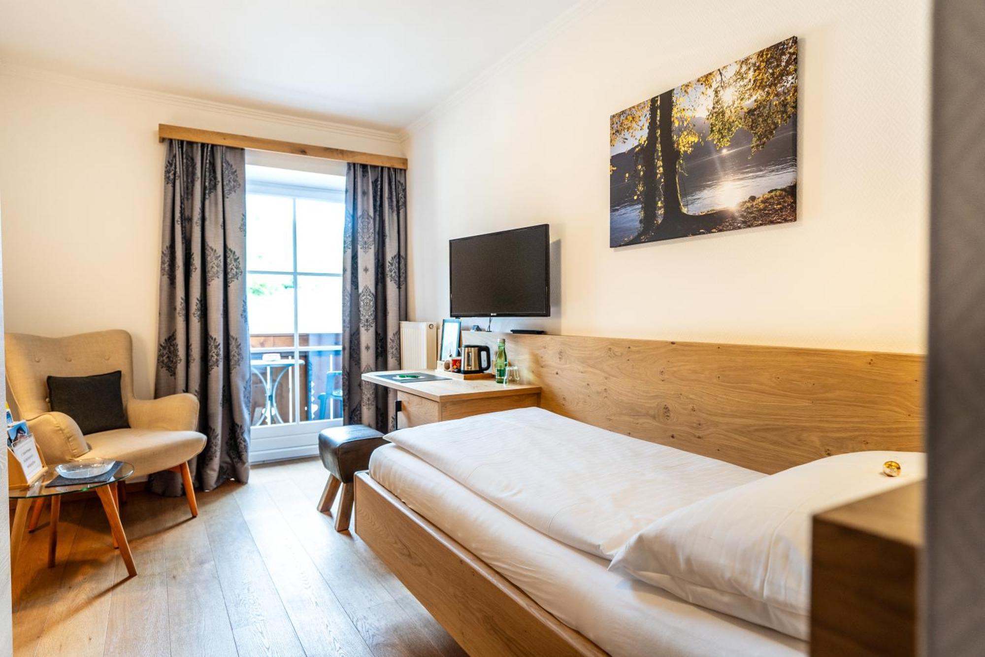 Hotel-Garni Schernthaner Sankt Gilgen Esterno foto