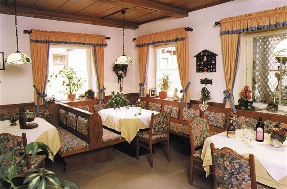 Hotel-Garni Schernthaner Sankt Gilgen Esterno foto