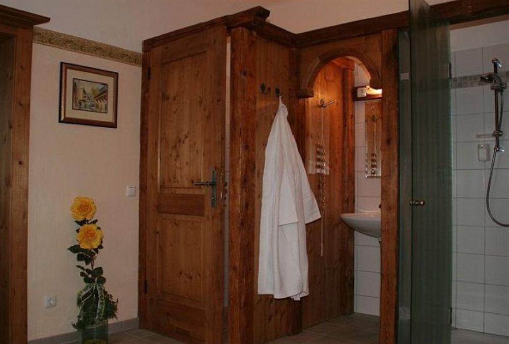 Hotel-Garni Schernthaner Sankt Gilgen Esterno foto