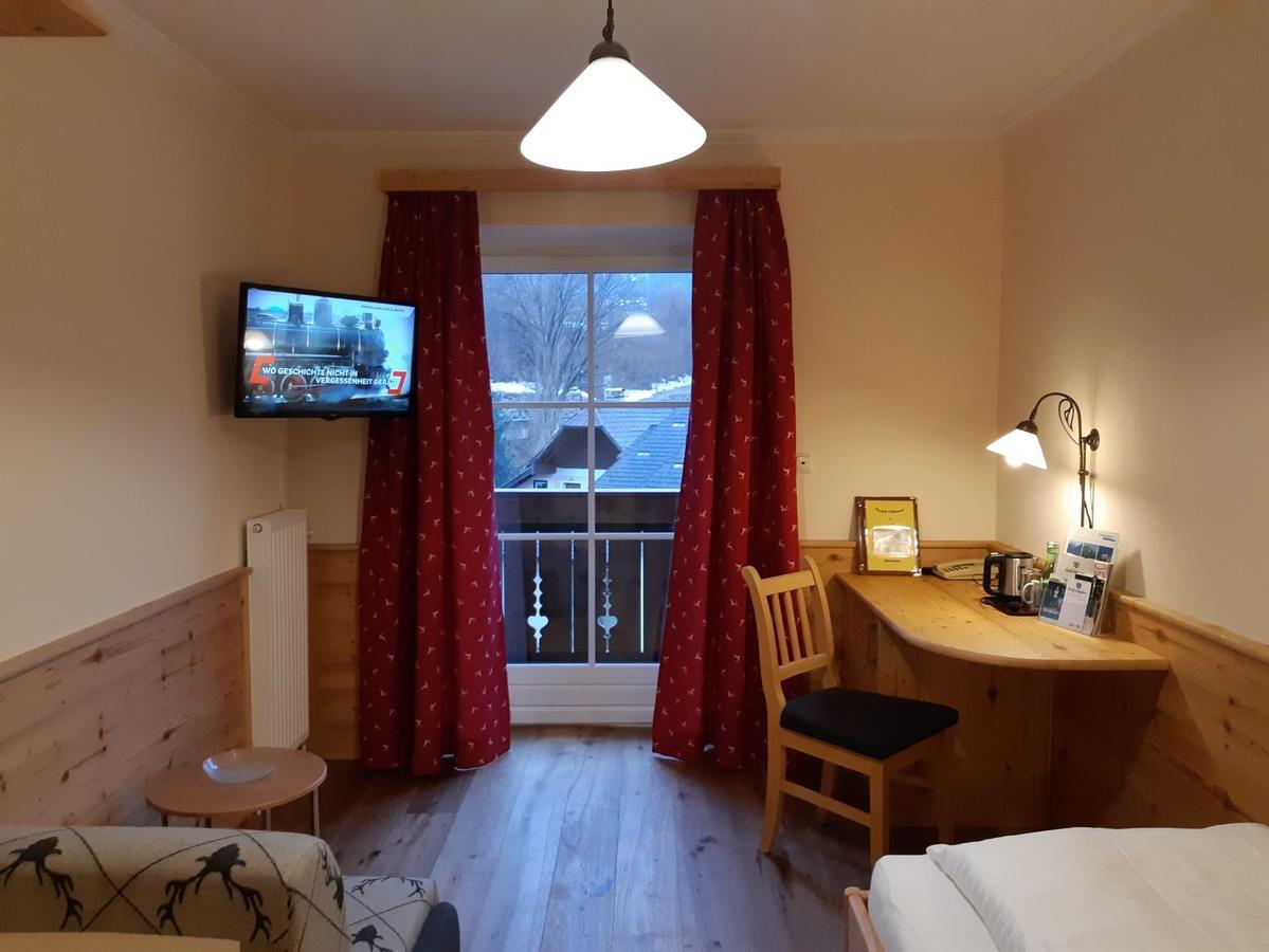 Hotel-Garni Schernthaner Sankt Gilgen Esterno foto