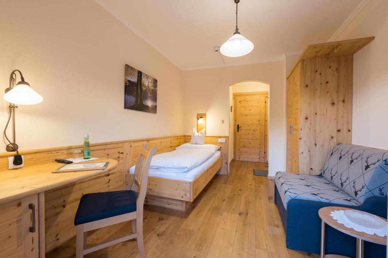 Hotel-Garni Schernthaner Sankt Gilgen Esterno foto